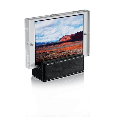 Metropolitan Acrylic Frame